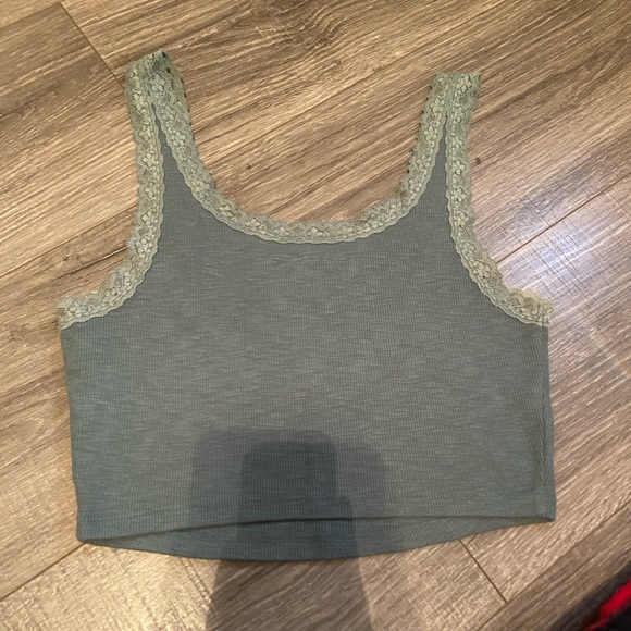 Cropped tank Aeropostale. Size M - Picture 2 of 3